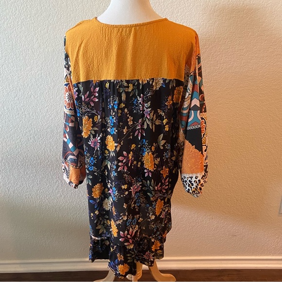 Caleea boho embroidered top plus size 1x, runs large - Picture 2 of 9